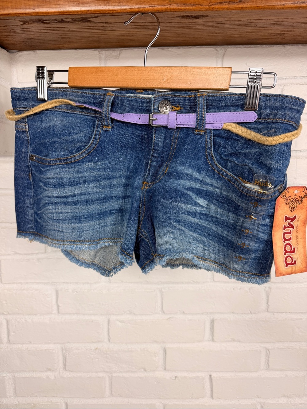 Mudd Denim Shorts Size 9 NWT Frayed Hem Belted Y2K Low Rise Stretch Jean